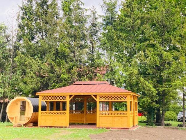 Kalinowy Sad Domki Z Jacuzzi I Sauna Mikołajki 외부 사진